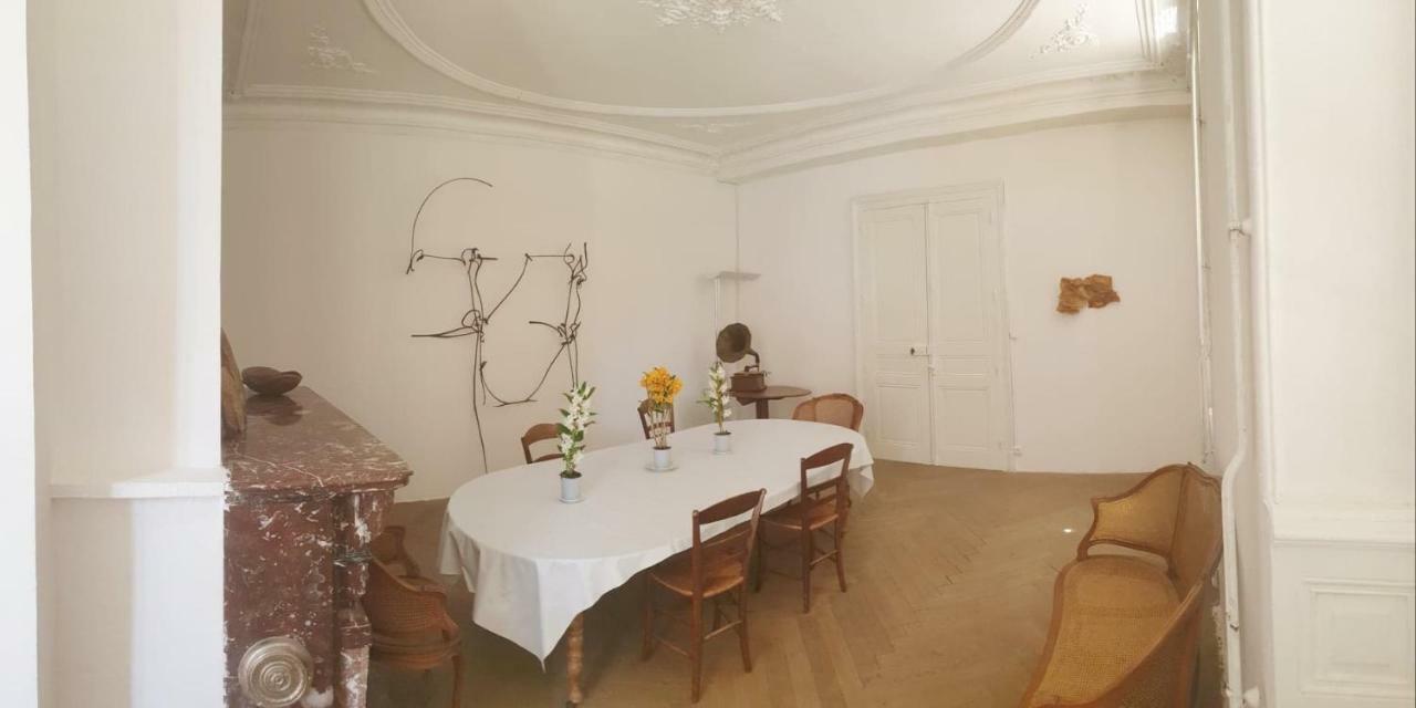 Vila Grand Corps De Ferme A La Rue Messire Etienne 89113 Neuilly Valravillon Exteriér fotografie